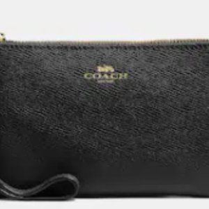 COACH Corner Zip Wristlet NEW